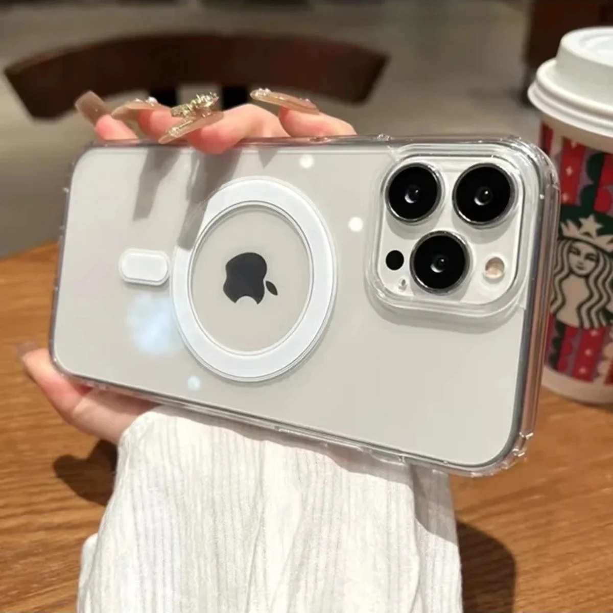 Iphone 12 Promax İçin Magsafe Özellikli Şeffaf Silikon Kılıf Kapak