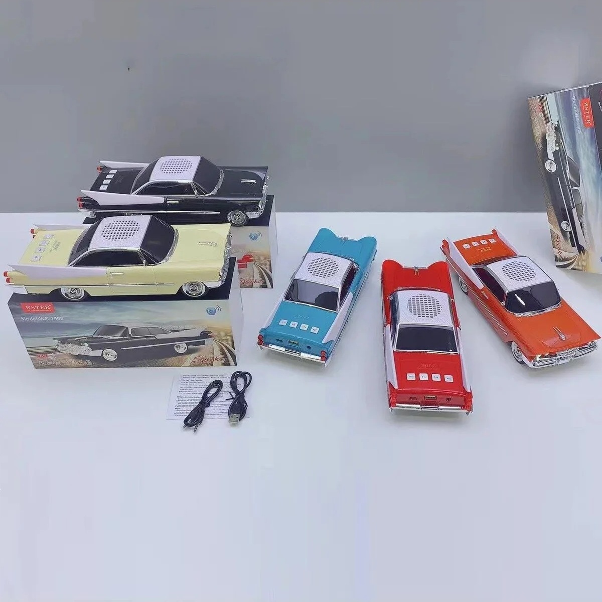 WS-1965 Nostaljik Klasik Araba Tasarımlı Bluetooth Hoparlör (FM Radyo / TWS / TF / USB) Kırmızı Red
